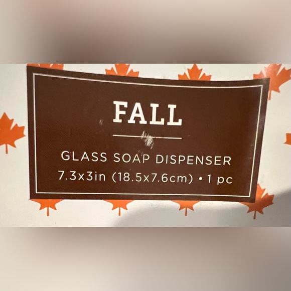 🍁🍁Pretty Fall Soap Dispensers- Set of 2- NWT - Picture 4 of 4